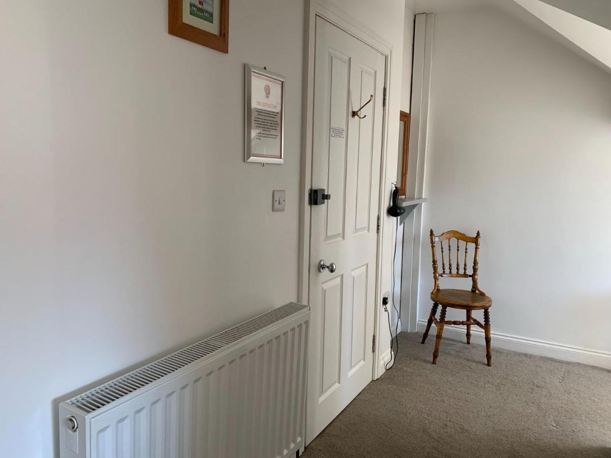 휫비 The Middleham B&B 외부 사진