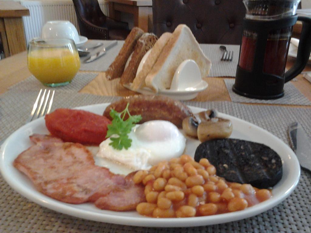 휫비 The Middleham B&B 외부 사진